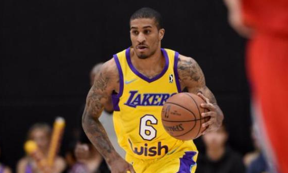 通过阵容深 通过阵容深