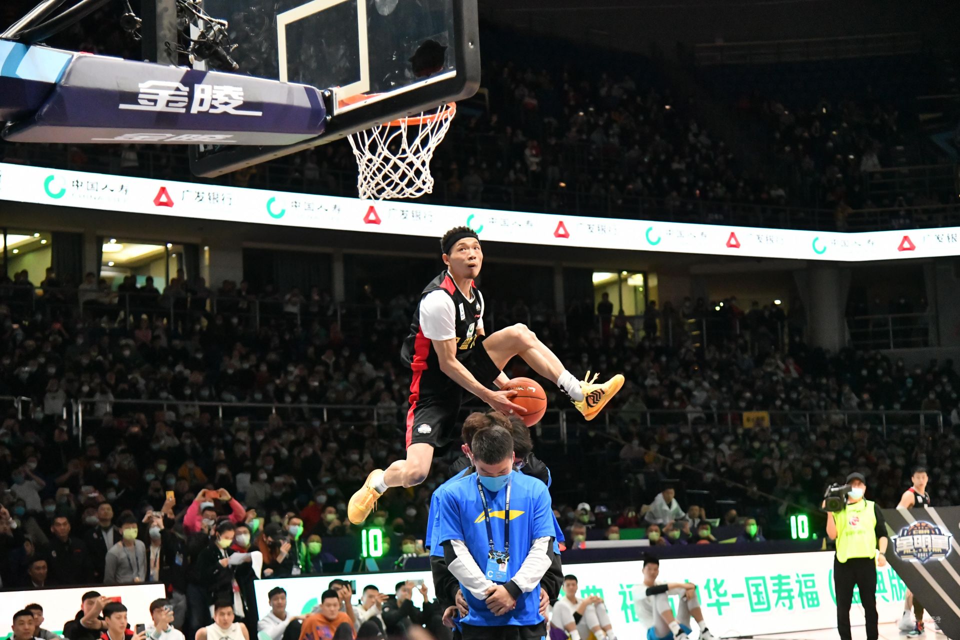 五巨头虽然 五巨头虽然