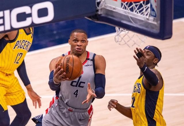 以其卓越的 以其卓越的