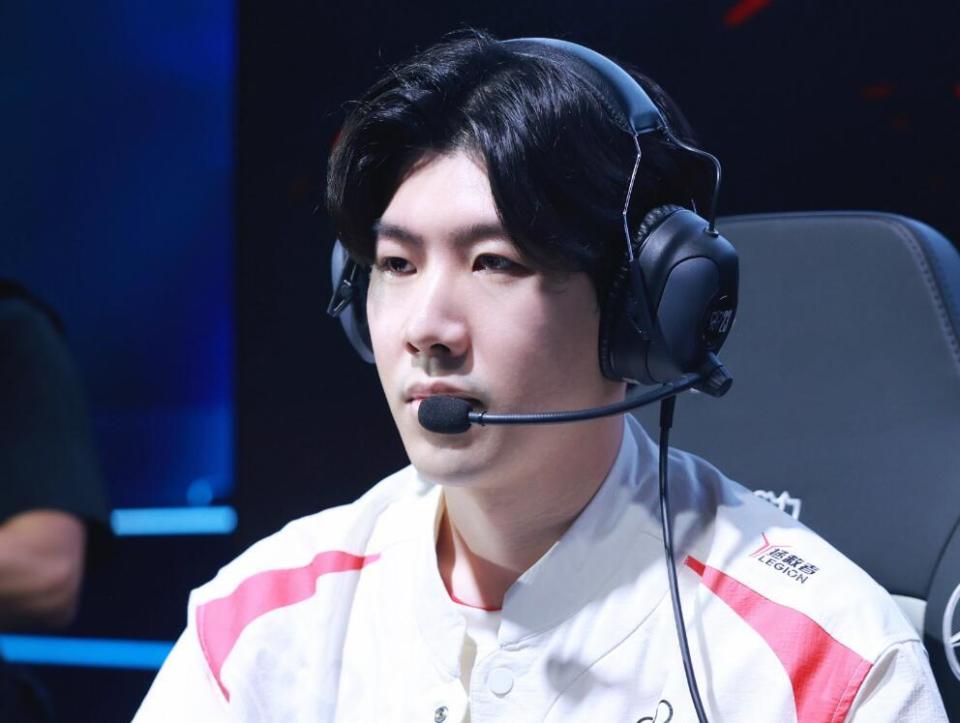 何米兰的控 何米兰的控