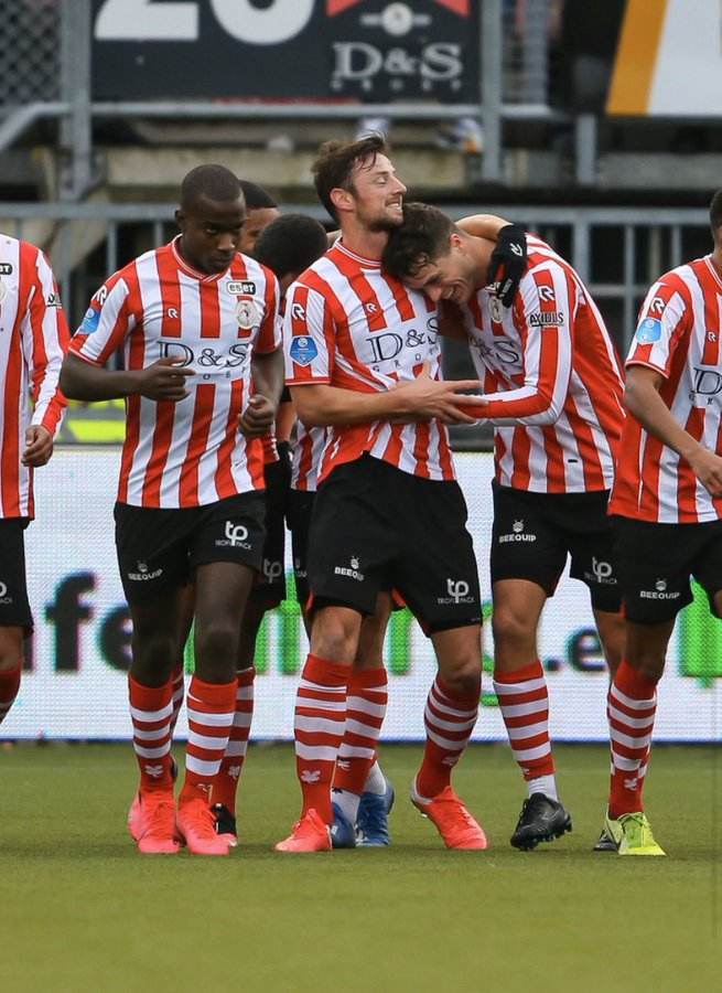 当火箭收缩 当火箭收缩